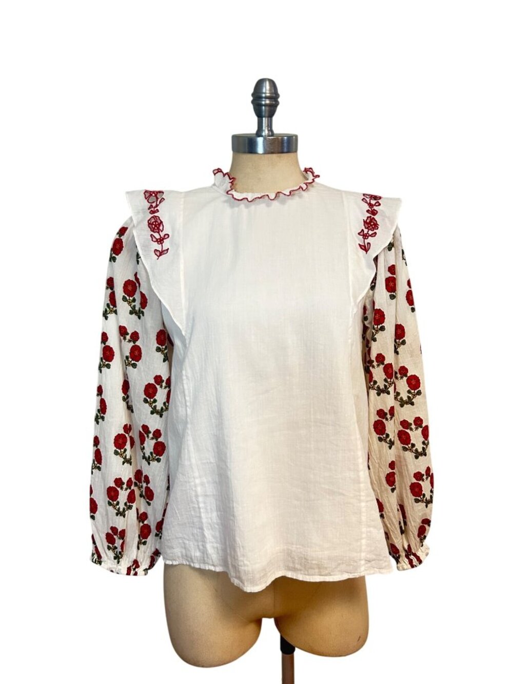 Carolina K White Floral Embroidered Blouse With Puff Sleeves & Ruffle Neckline M